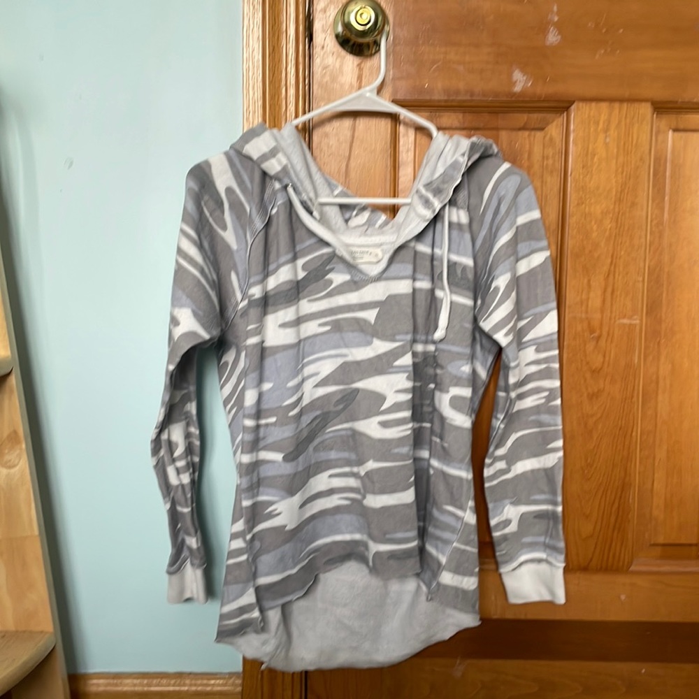 camouflage print seeatshirt